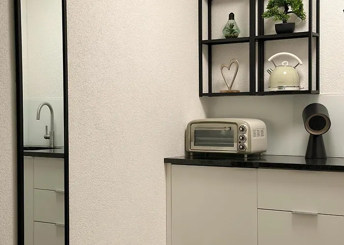 Chic For A Relaxing In - 3 * 코마르나